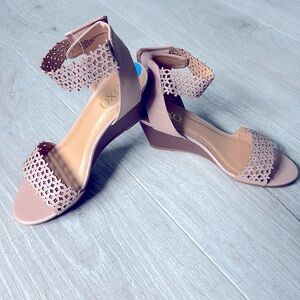 XOXO Sadler Wedge Sandals size 6.6